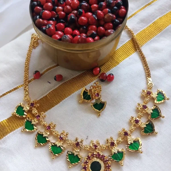 Kerala Traditional Palaka Necklace Set