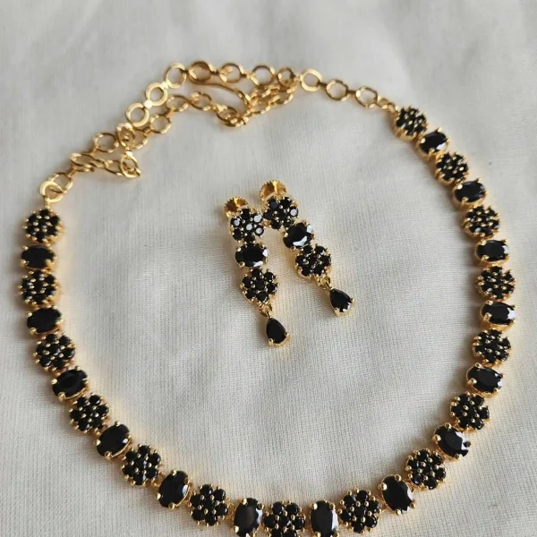 Premium Goldlookalike Black Stone Necklace Set