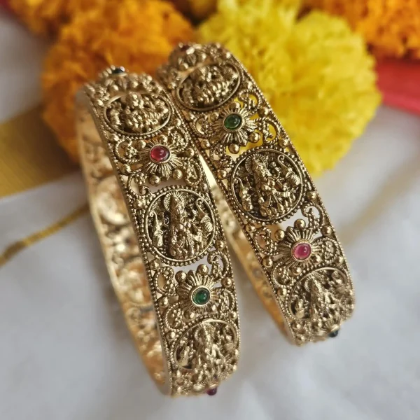 Traditional Temple Design Bangle Set