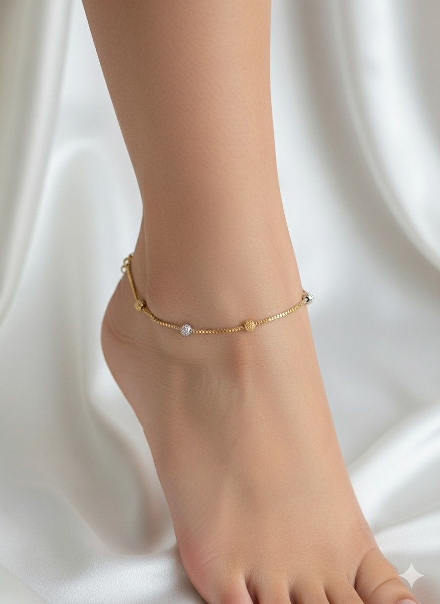 17613863109021 (1) Dual Tone Ball Anklet - Image 1