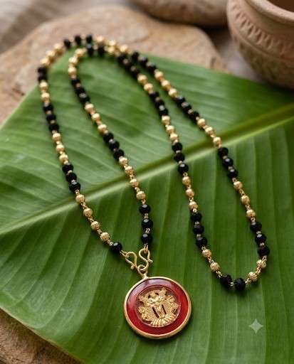 Karimanimala With Lord Guruvayurappan Pendent