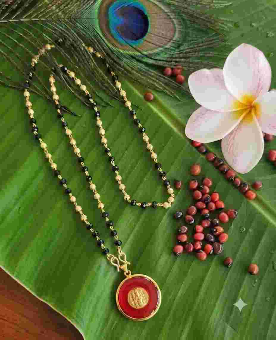 178944938268-30kb Karimani Mala With Red Lord Guruvayurappan Pendent - Image 1